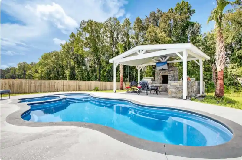 Swimming pool layout and design inspiration